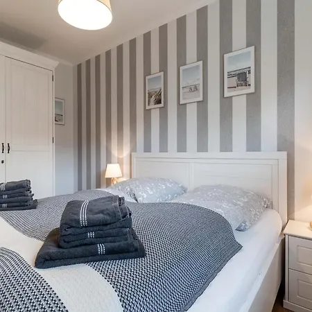 Apartment In Westerdeichstrich